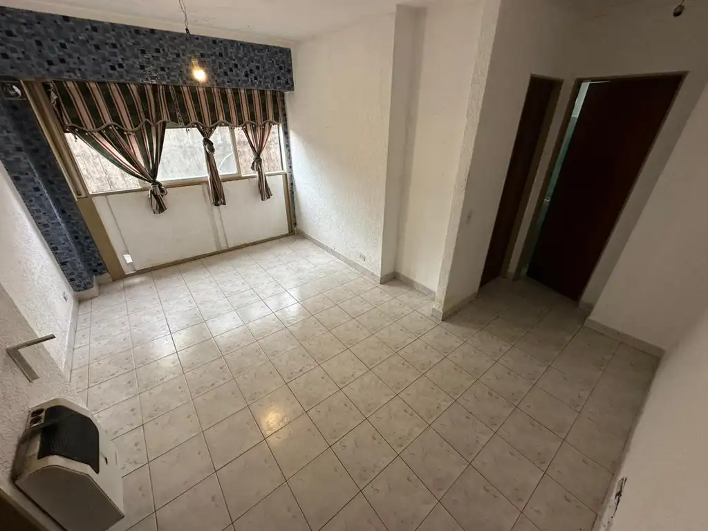 Foto de Alquiler de depto dos ambientes en Wilde Centro, imagen 2