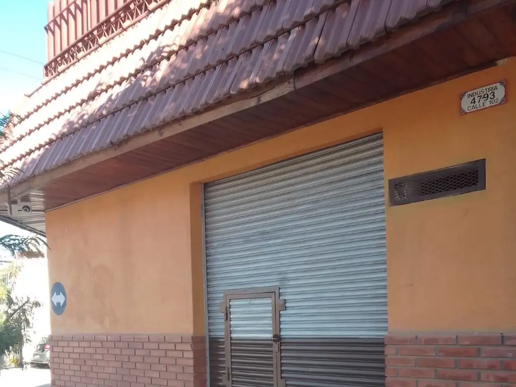 Foto de LOCAL COMERCIAL A UNA CUADRA RUTA 8, imagen 4