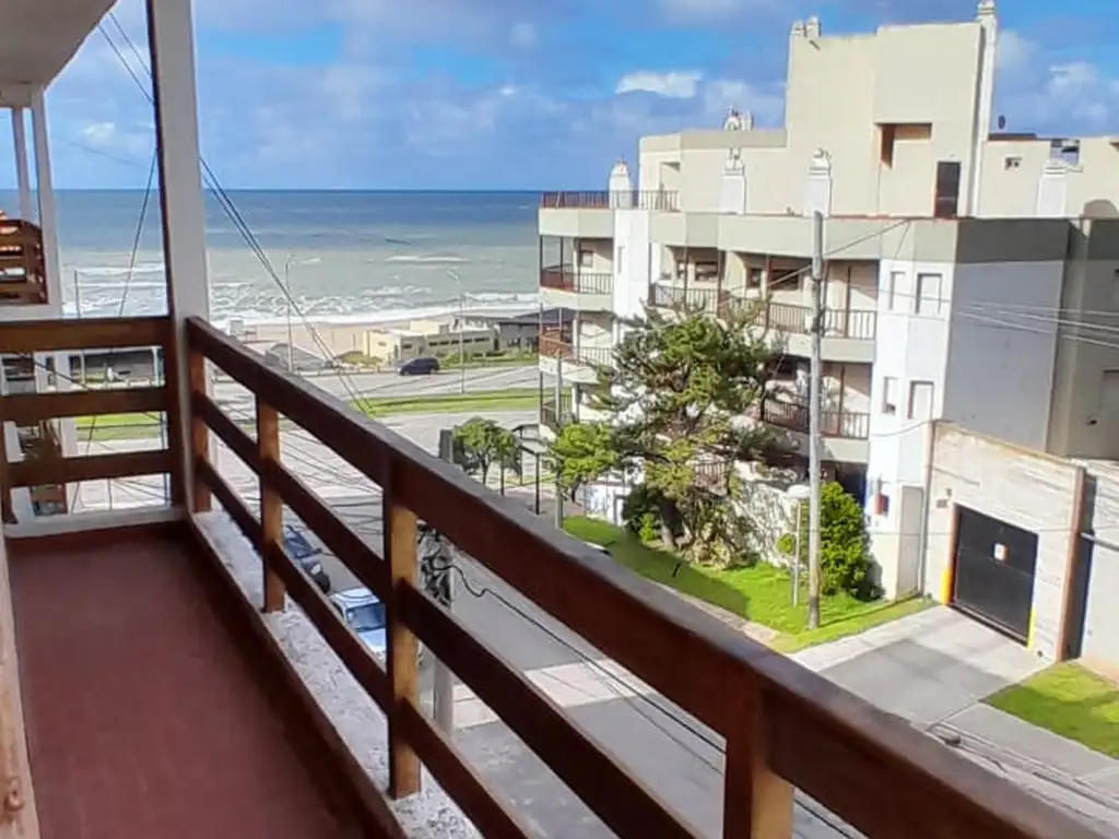 Foto de Excelente departamento 2 ambientes en excelente estado, todo externo, imagen 3