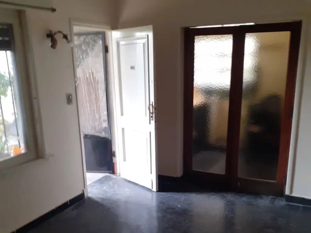 Foto de 3 AMBIENTES , P/ BAJA FRENTE 2 DORMITORIOS, LIVIN-COMEDOR BAÑO LAVADERO, imagen 2