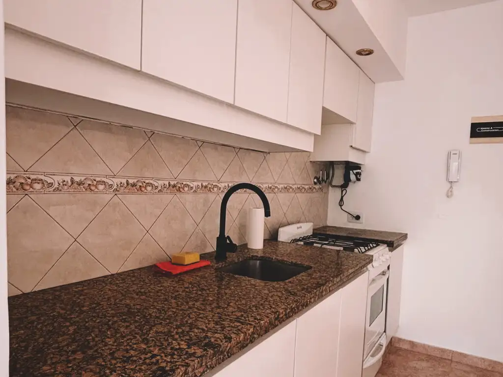 Foto de PH CON PATIO EN PLANTA BAJA, imagen 2
