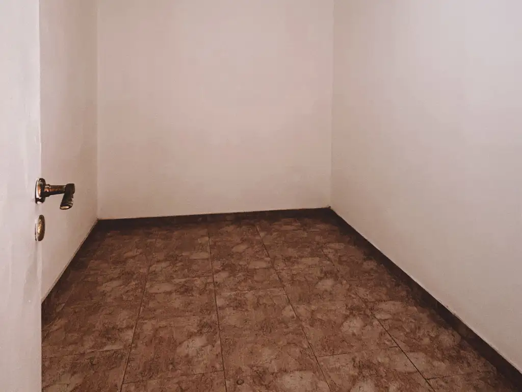 Foto de PH CON PATIO EN PLANTA BAJA, imagen 4