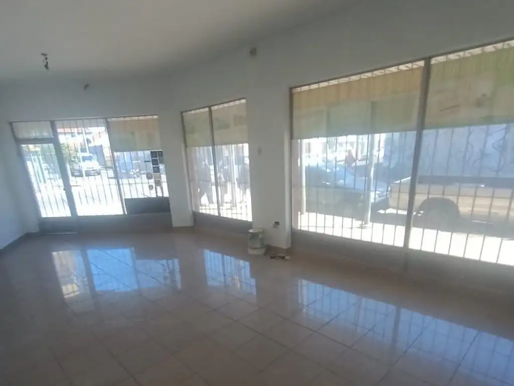 Foto de Local en Alquiler en San Martin, imagen 4