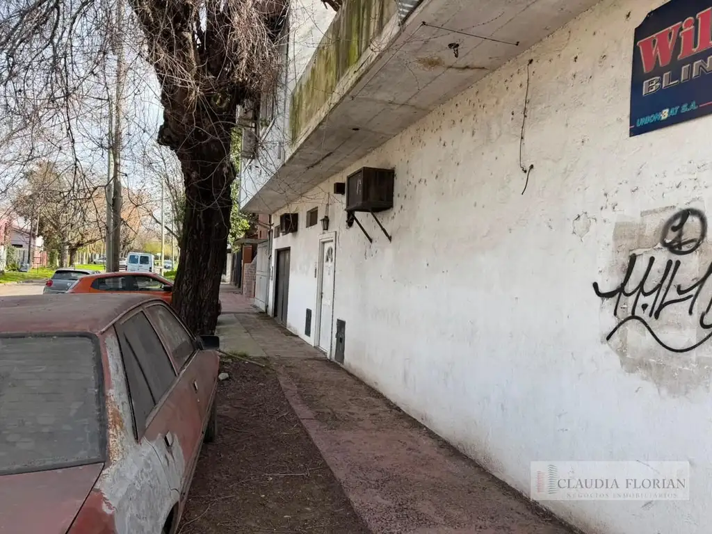 Foto de Local - Alquiler - Argentina, San Miguel - Av. Tte. Gral. Ricchieri 450, imagen 1