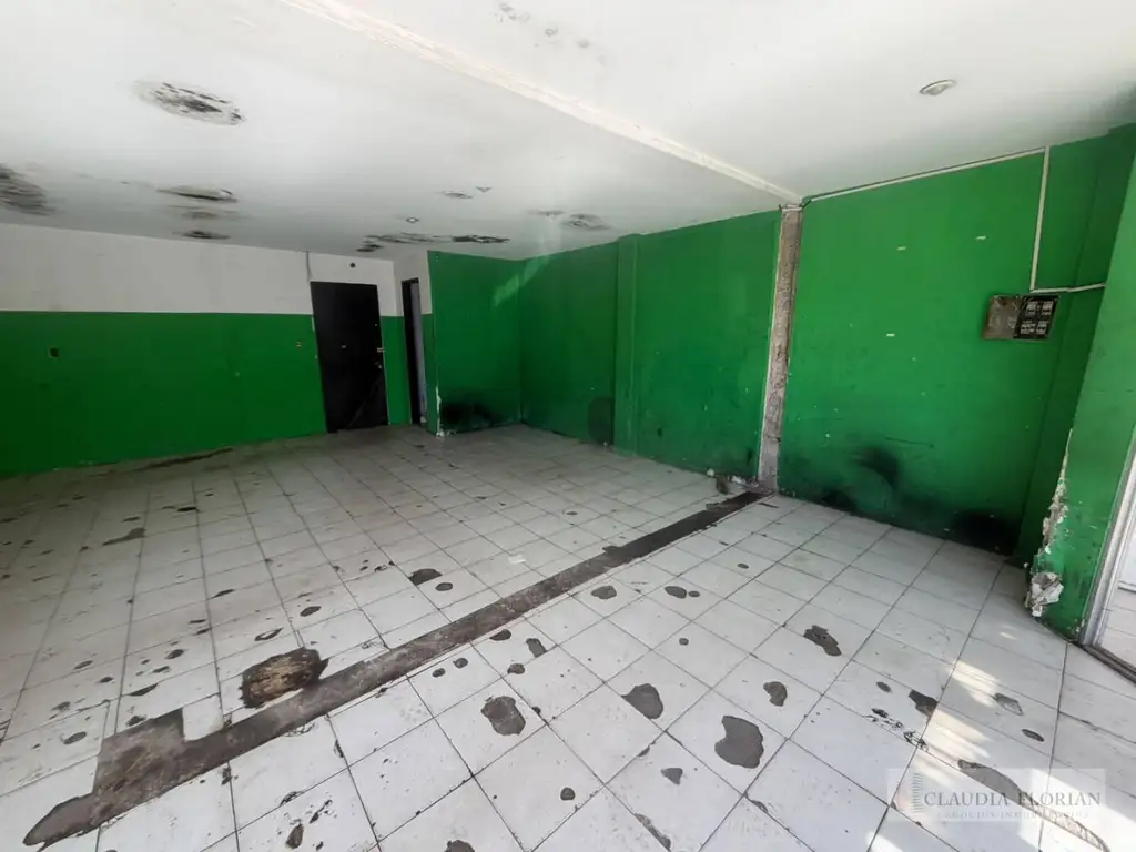 Foto de Local - Alquiler - Argentina, San Miguel - Av. Tte. Gral. Ricchieri 450, imagen 3