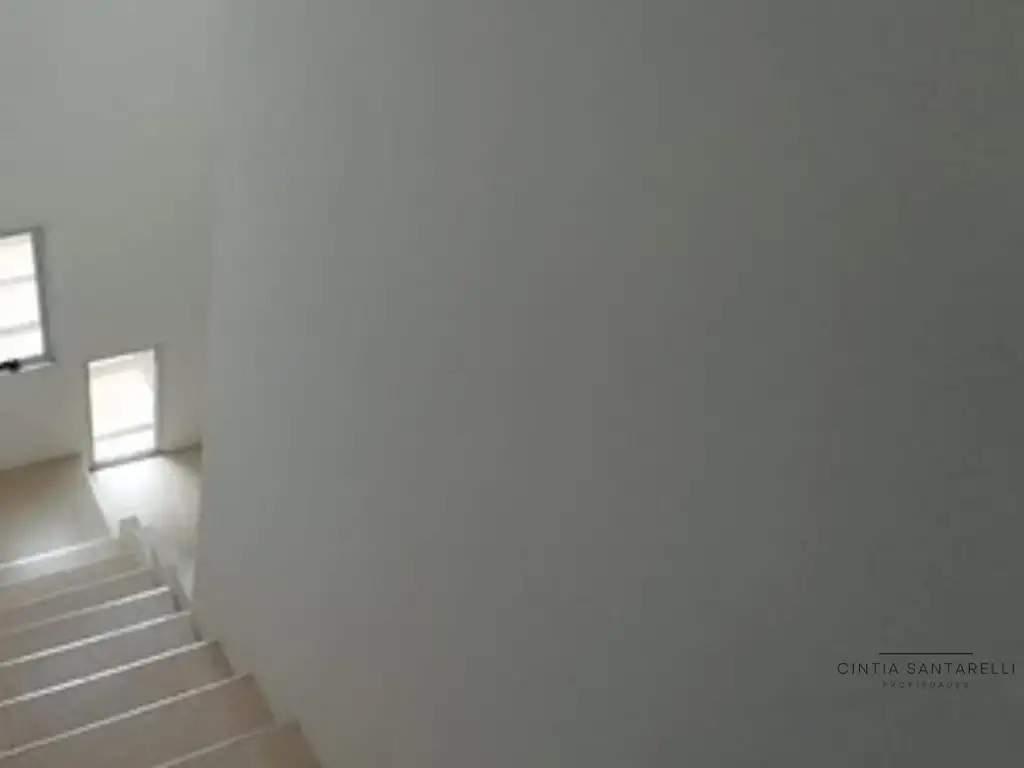 Foto de Dúplex en venta c/ cochera en Ituzaingó Norte, imagen 2