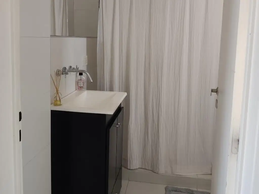 Foto de Departamento de 2 amb con cochera, imagen 3