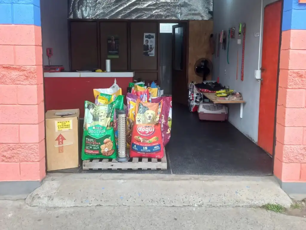 Foto de SE ALQUILA LOCAL EN VIRREY del PINO, imagen 2