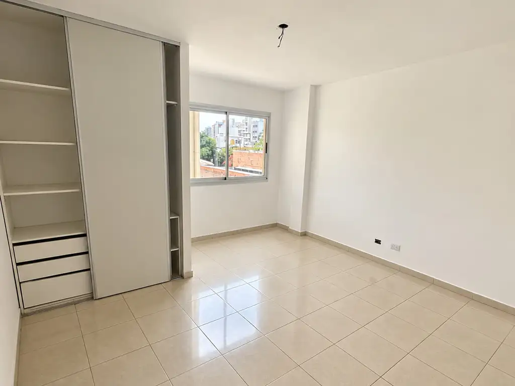 Foto de DEPARTAMENTO - 2 DORMITORIOS - SAN MARTIN 211, imagen 3