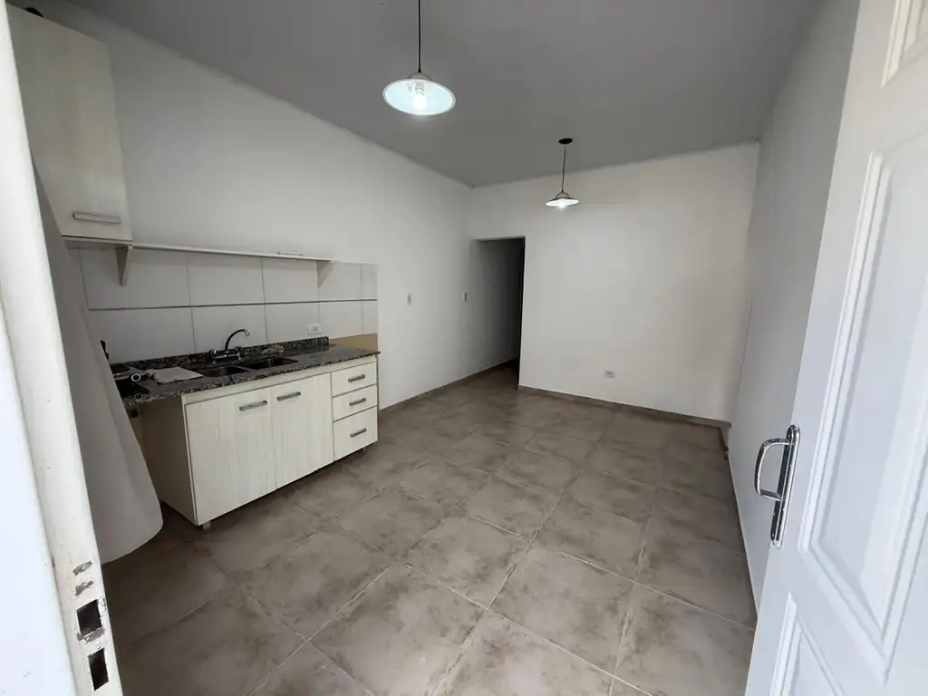Foto de Alquiler Departamento de 2 ambientes Quilmes Oeste, imagen 5
