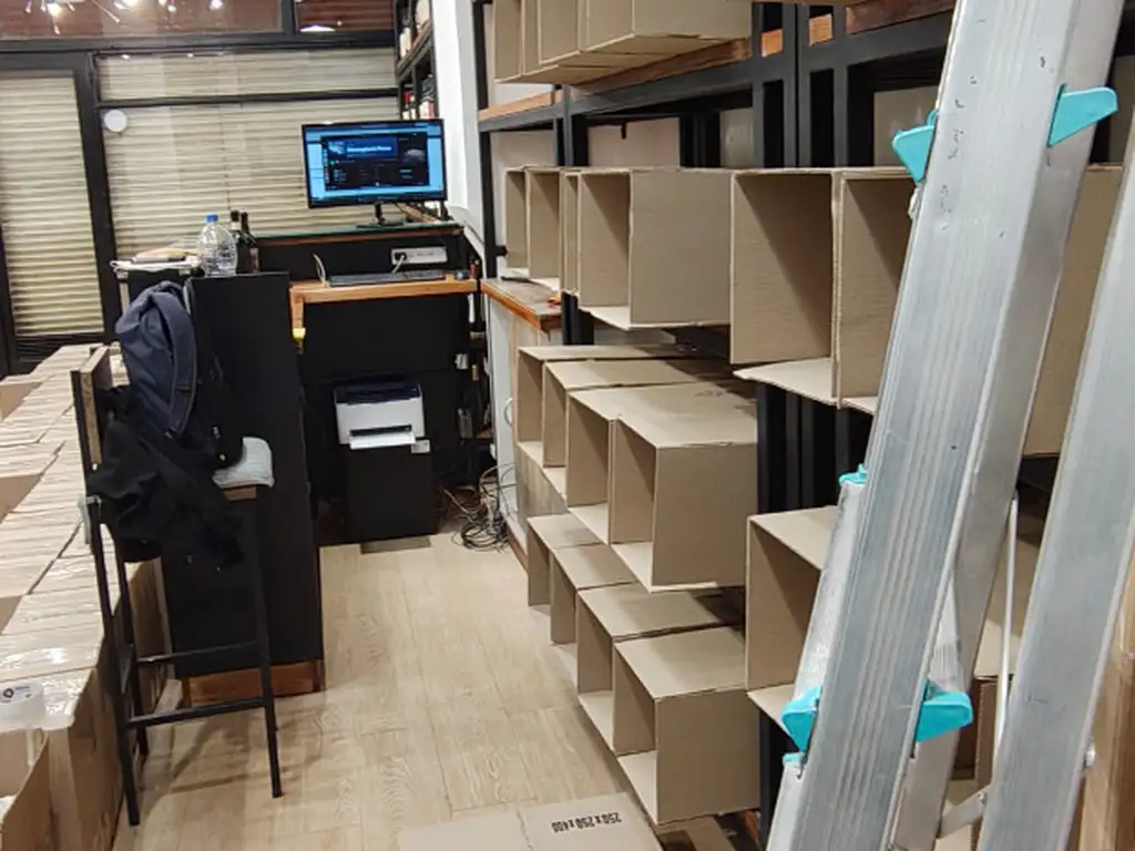 Foto de Local comercial en Recoleta de 130 m2 en excelente estado con sótano, imagen 4