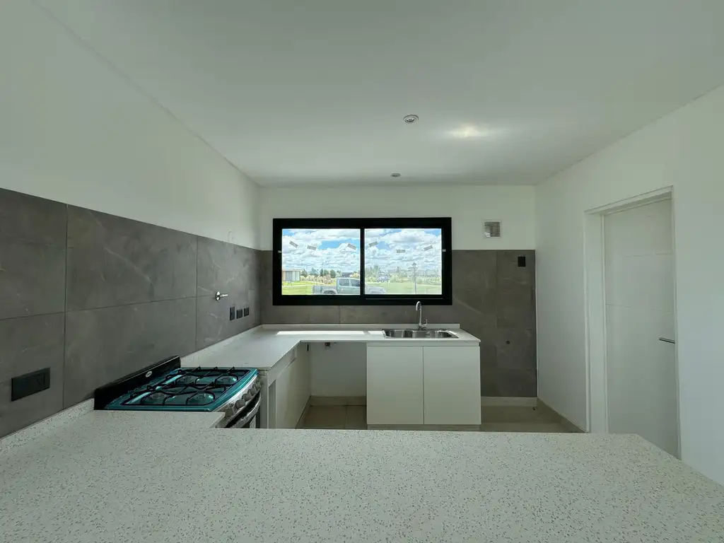 Foto de ALQUILER DE CASA ESTILO RACIONALISTA MODERNO EN SAN SEBASTIAN, imagen 5