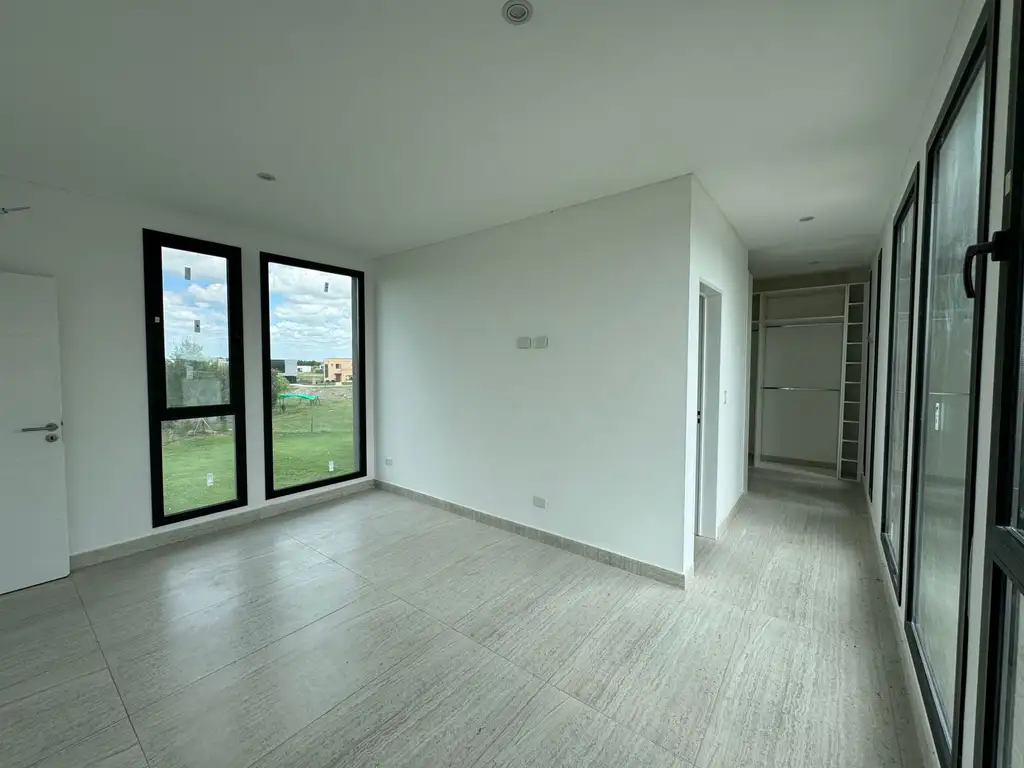Foto de ALQUILER DE CASA ESTILO RACIONALISTA MODERNO EN SAN SEBASTIAN, imagen 5