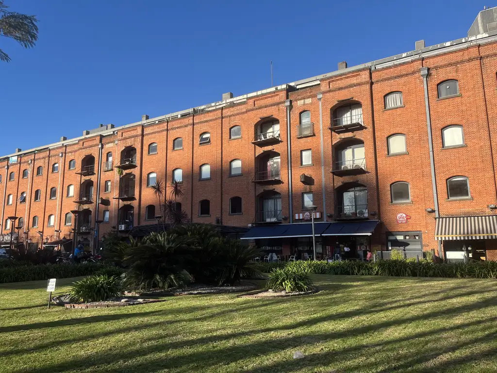 Foto de Confortable Dúplex con Balcón Terraza en Puerto Madero, imagen 1