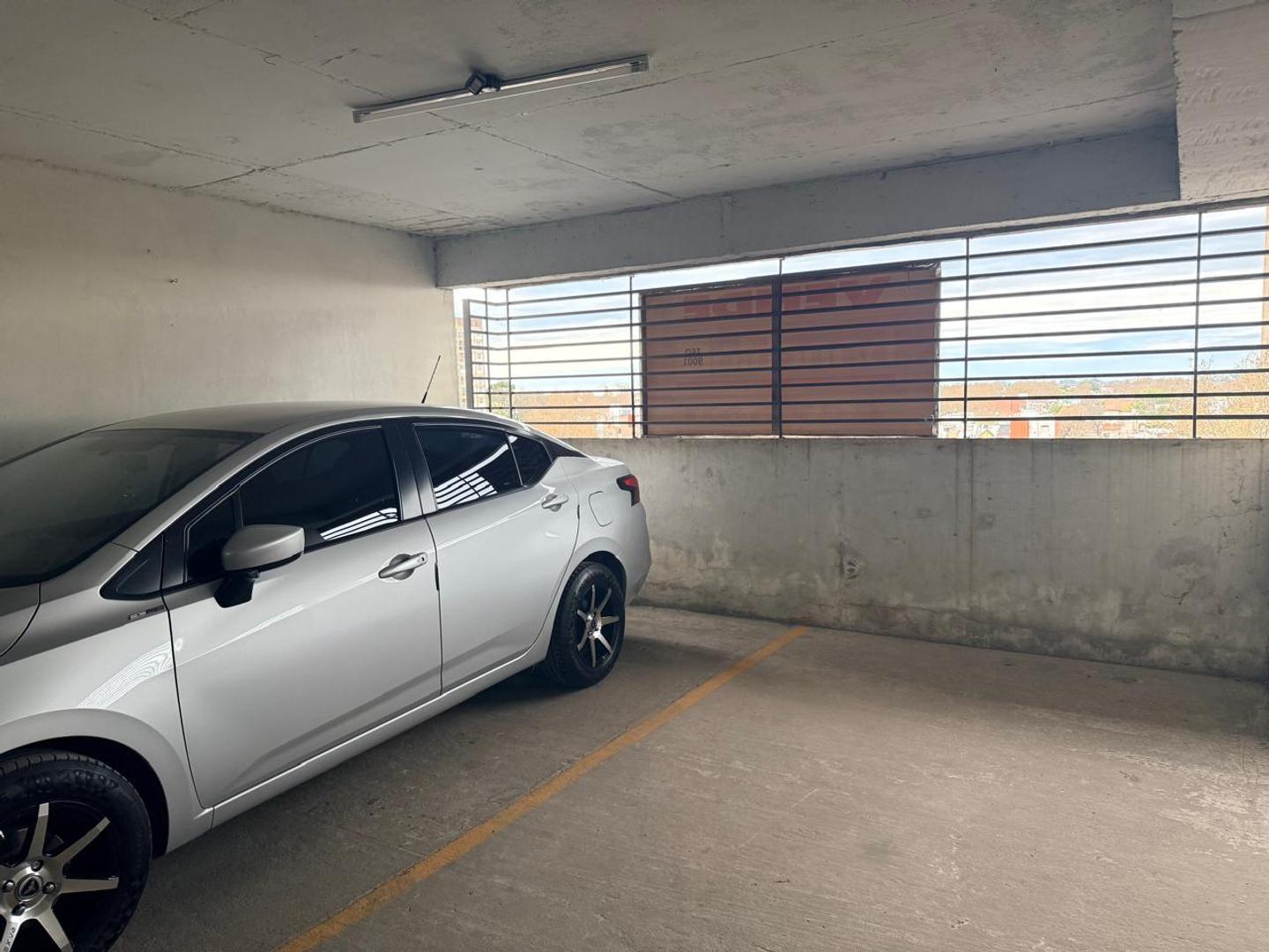 Foto de Cochera en Venta Sexto Piso Avenida Pellegrini Echesortu, imagen 5