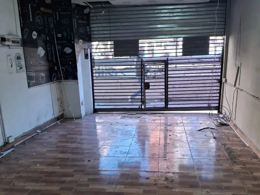 Foto de PLENO FOCO COMERCIAL - TERMINAL SUBTE LINEA D, imagen 4