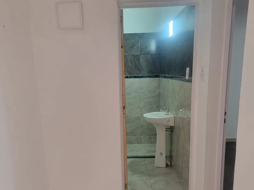 Foto de ALQUILER en perez. Casa-Departamento 1 y 2 dormitorios a estrenar. Alem, imagen 5