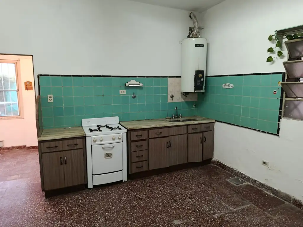 Foto de Casa 4 Ambientes en Alquiler - Castelar Sur, imagen 1