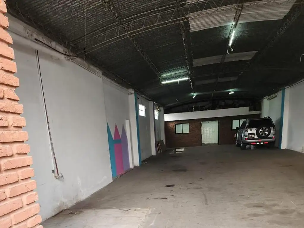 Foto de ALQUILER | Galpón en Pergamino 300 m² - Valentín Potente 579 - Doble, imagen 2