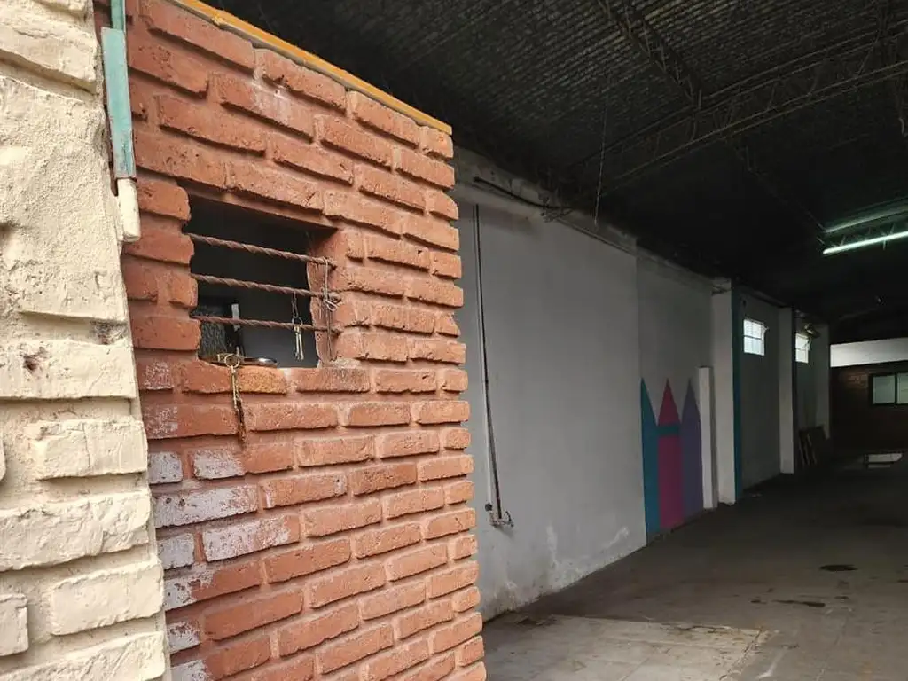 Foto de ALQUILER | Galpón en Pergamino 300 m² - Valentín Potente 579 - Doble, imagen 3