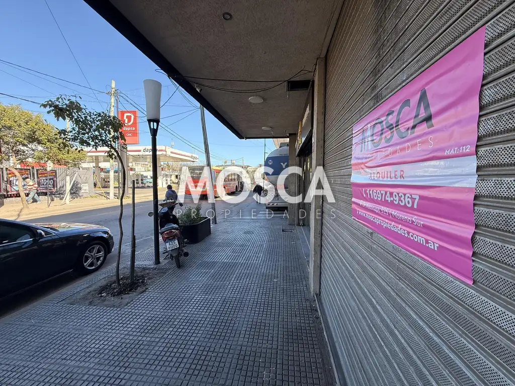Foto de Local en alquiler pleno centro de Moreno, imagen 4