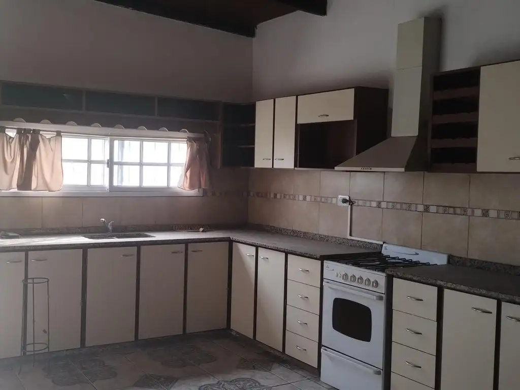 Foto de Casa en alquiler, 3 dormitorios, Funes, imagen 1