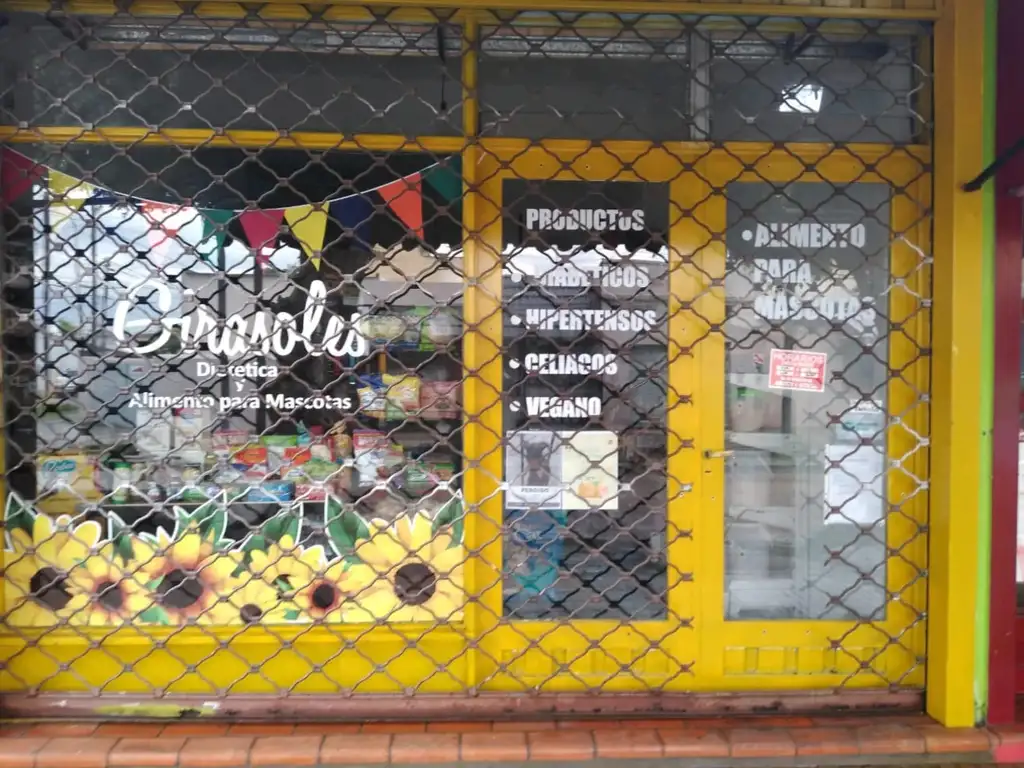 Foto de SE ALQUILA LOCAL CON MONOAMBIENTE EN EL PALOMAR, imagen 2