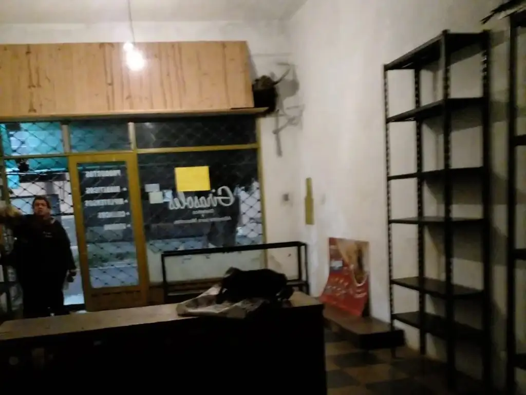 Foto de SE ALQUILA LOCAL CON MONOAMBIENTE EN EL PALOMAR, imagen 1
