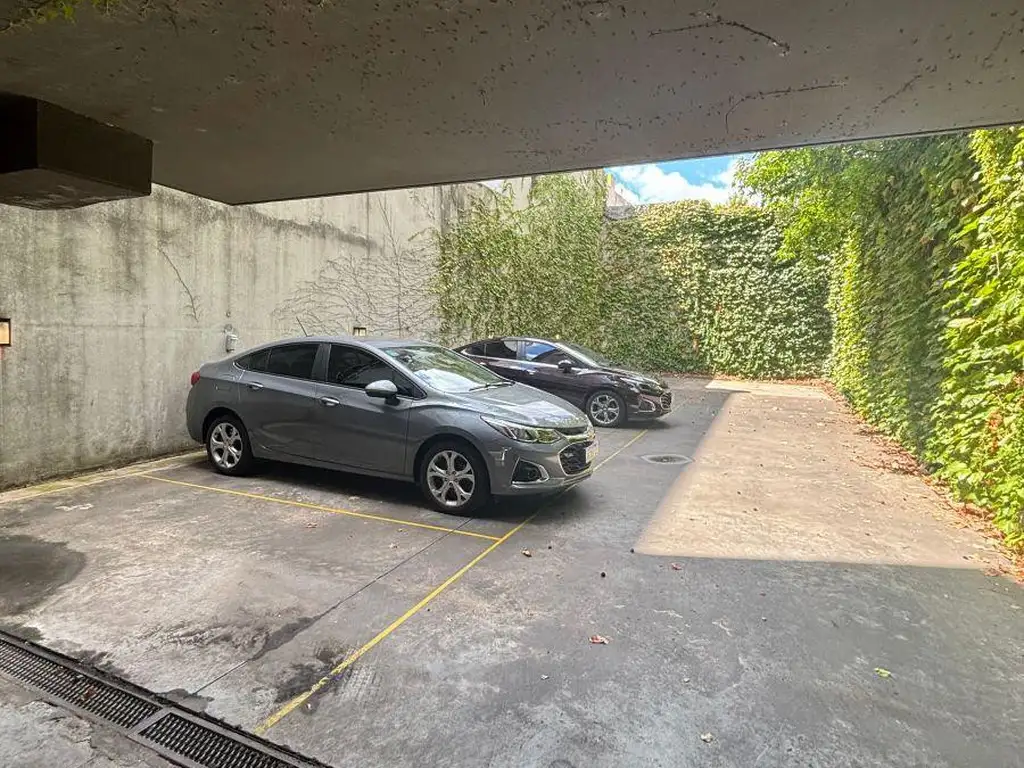 Foto de COCHERA Fija cómodo acceso todo vehículo Porton automatizado control, imagen 5