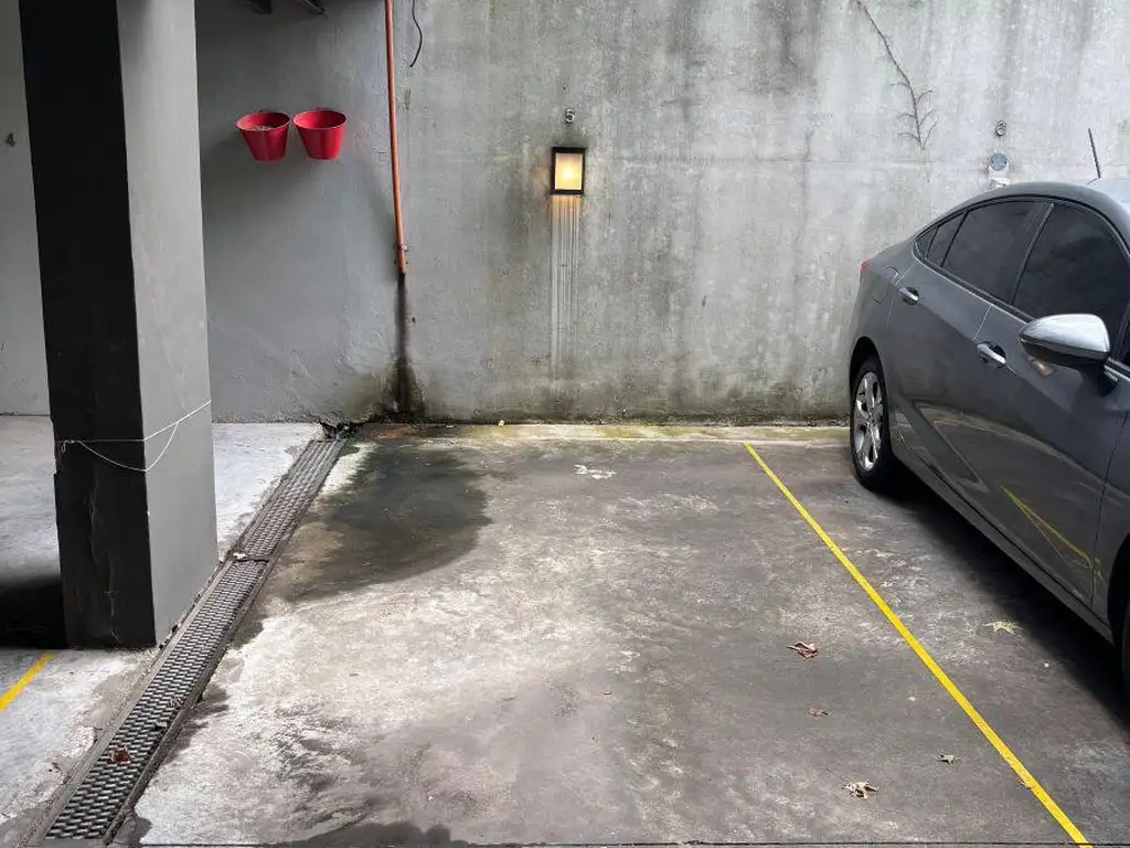 Foto de COCHERA Fija cómodo acceso todo vehículo Porton automatizado control, imagen 5