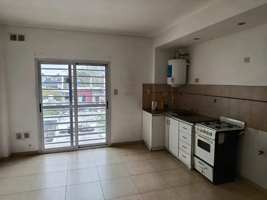 Foto de Departamento 2 Ambientes en Alquiler - Morón, imagen 3