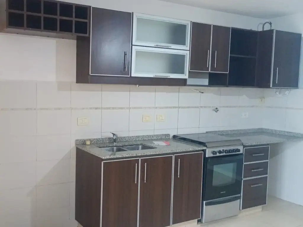 Foto de DEPARTAMENTO 2 AMBIENTESC/COCHERA OPCIONAL, ALTO PISO, imagen 3
