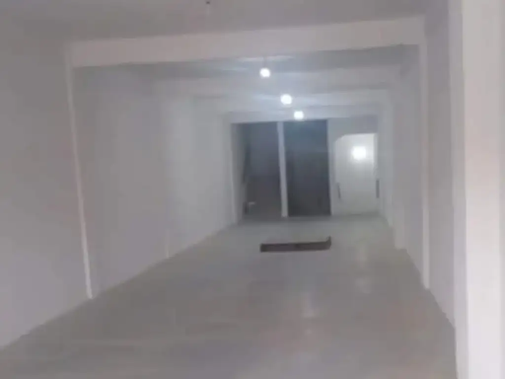 Foto de ALQUILO GALPON 250 MTS, imagen 2