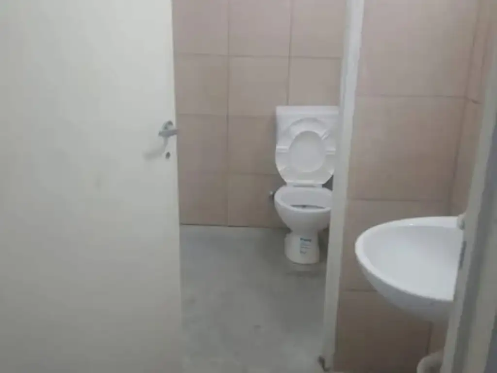 Foto de ALQUILO GALPON 250 MTS, imagen 1