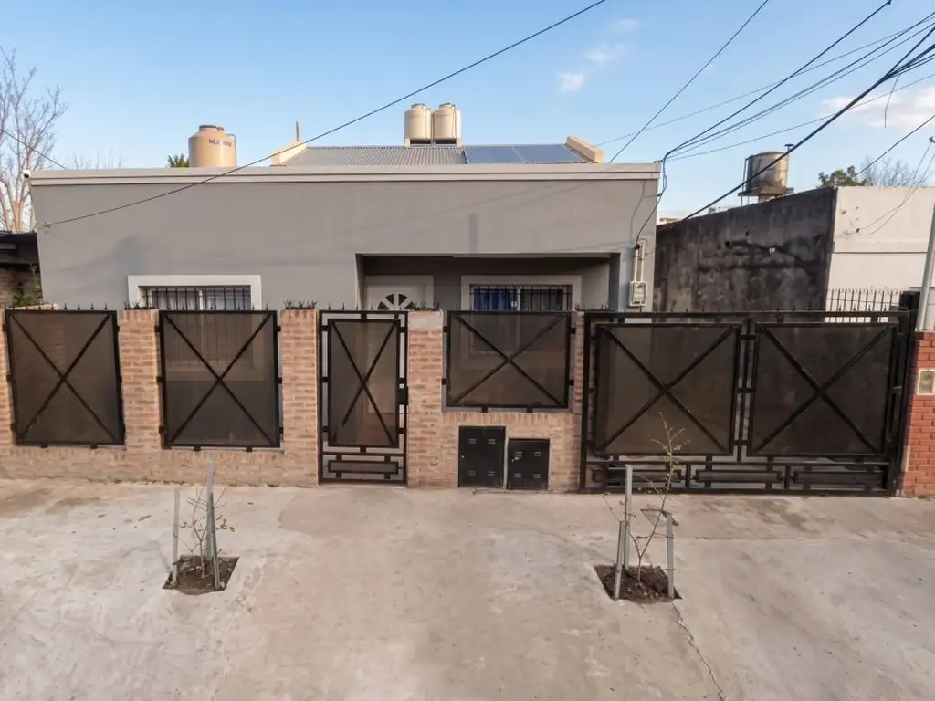Foto de casa al frente en ph, imagen 1