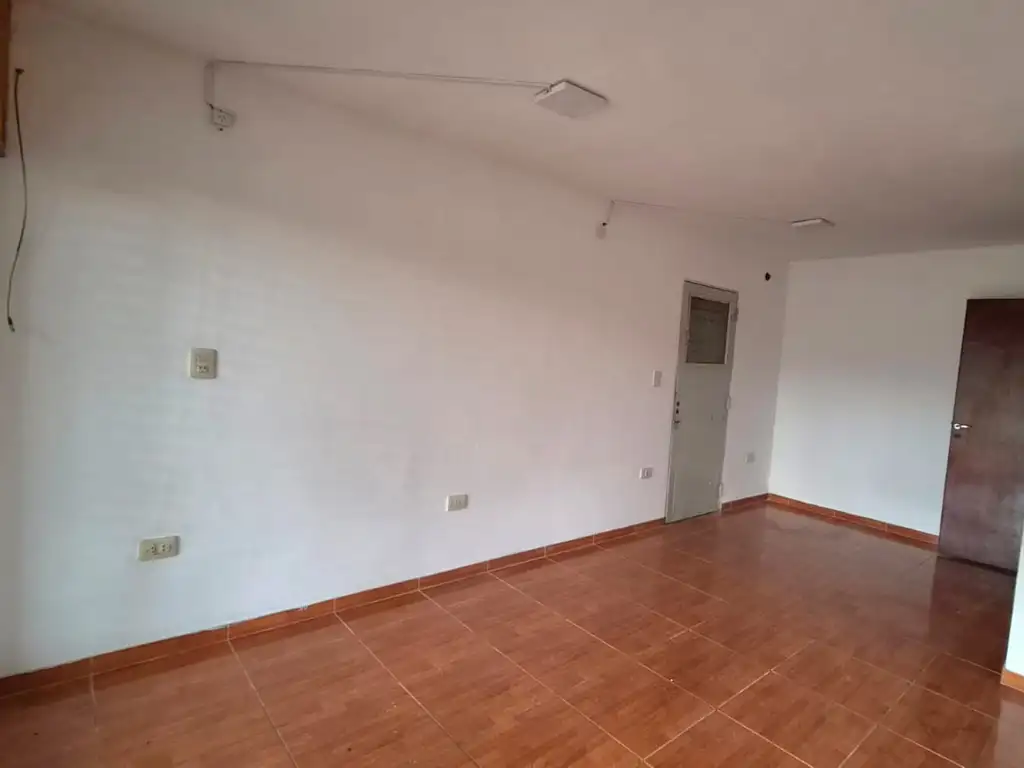 Foto de Local en alquiler en Villa Gobernador Galvez, imagen 3