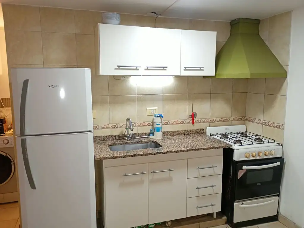 Foto de PH 2 AMBIENTES TIPO LOFT. EN ALQUILER EN 2 PLANTAS. EN CASEROS., imagen 3