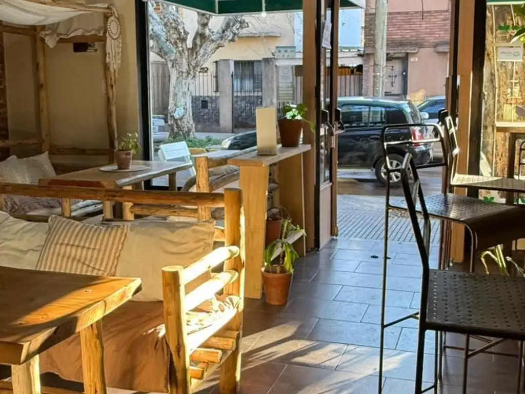 Foto de SE ALQUILA FONDO DE COMERCIO CON TODO LISTA PARA ABRIR, imagen 1