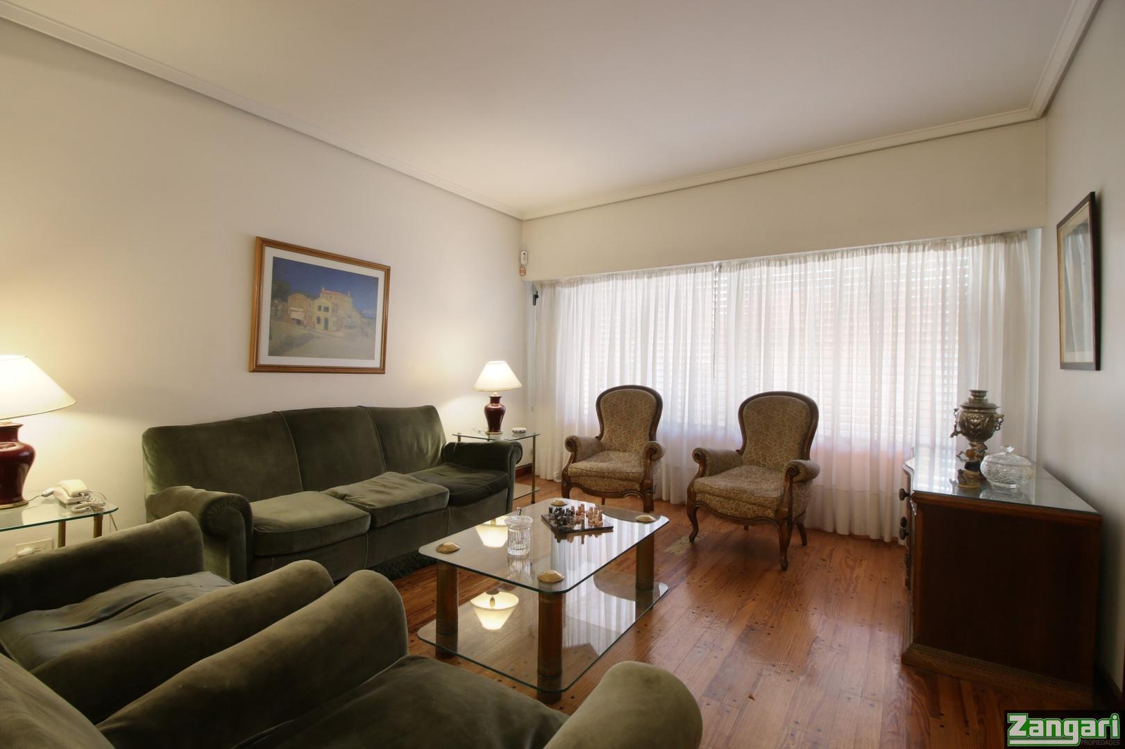 Foto de CASA 2 PTAS 5 AMB GJE FONDO JARDIN PATIO TZA 8.95X23 MTS-PARQUE, imagen 3