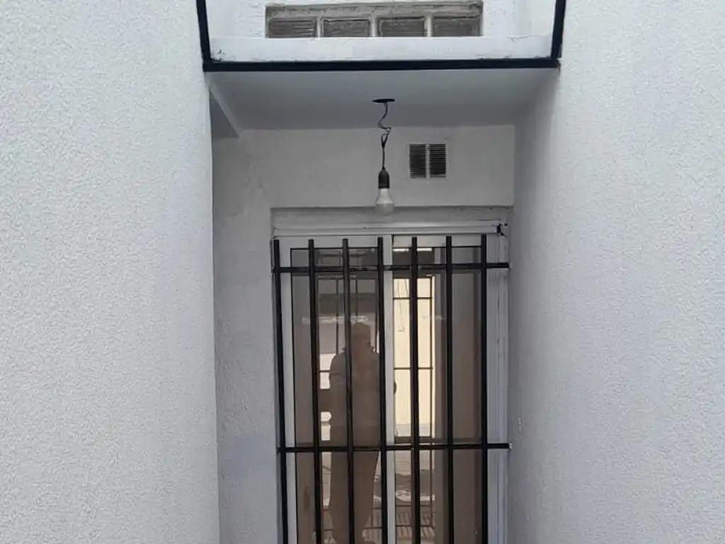 Foto de Casa 7 ambientes con patio y terraza, imagen 2