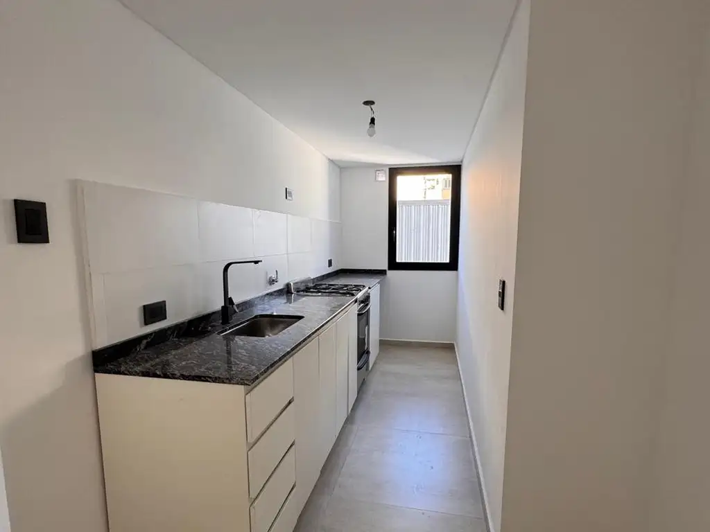 Foto de BARBARO FARIAS ALQUILA DEPARTAMENTO 2 AMB A ESTRENAR., imagen 4