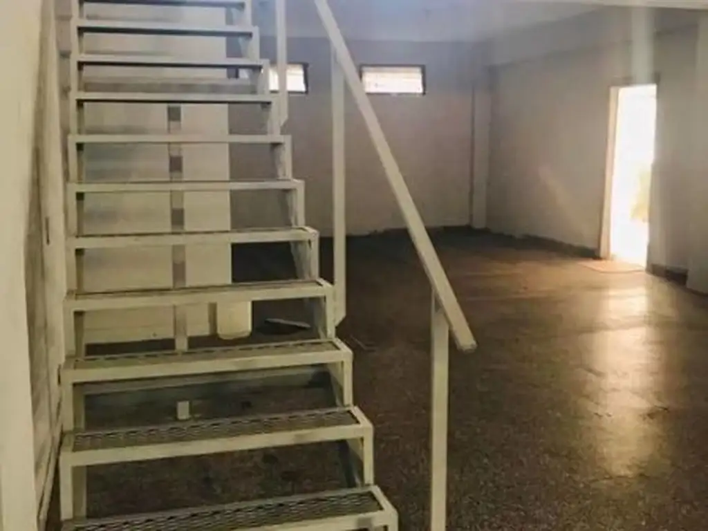 Foto de Galpón en alquiler en José León Suarez!, imagen 1
