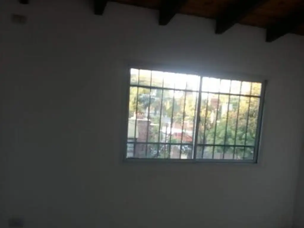 Foto de Duplex en alquiler Barrio Parque Field. 2 dormitorios + cochera + patio, imagen 4