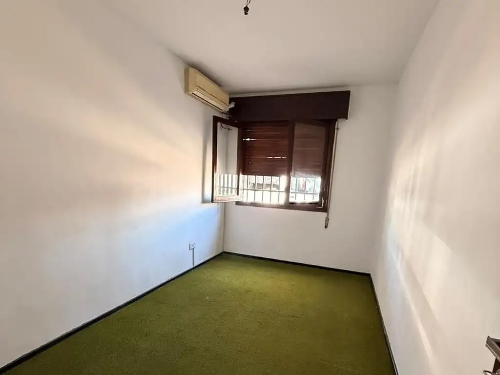Foto de Casa. 3 Dormitorios con cochera en barrio Parque., imagen 3