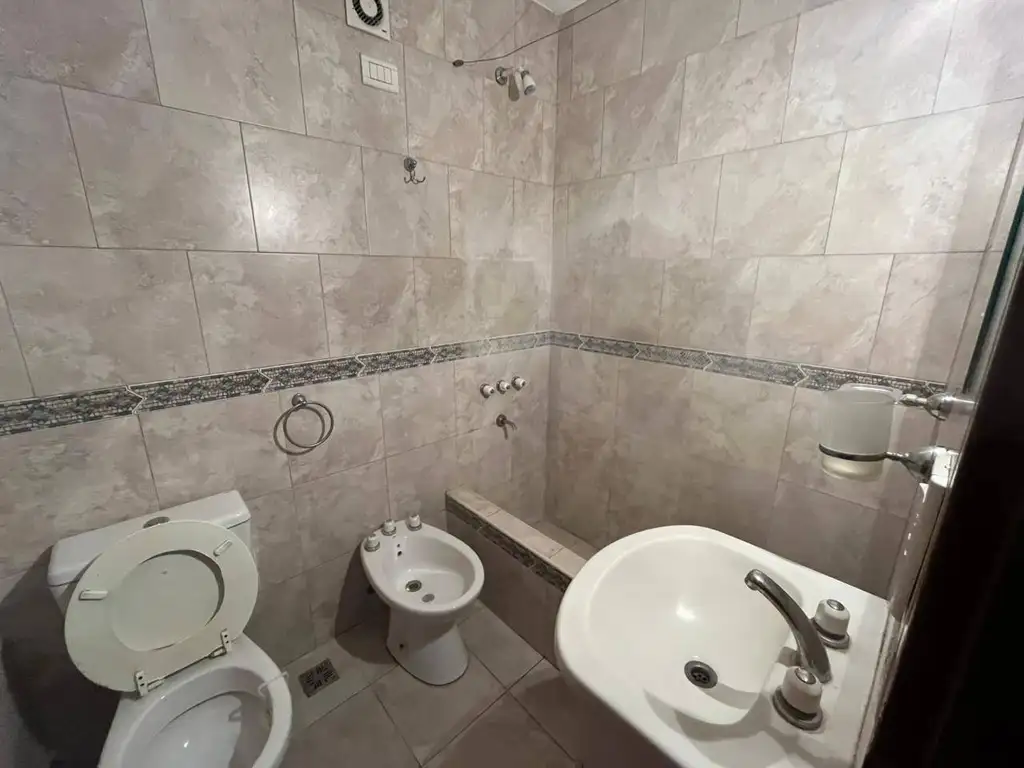 Foto de Departamento en alquiler en Belén de Escobar, imagen 2