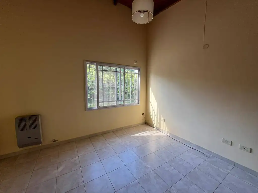Foto de Departamento en alquiler en Belén de Escobar, imagen 1