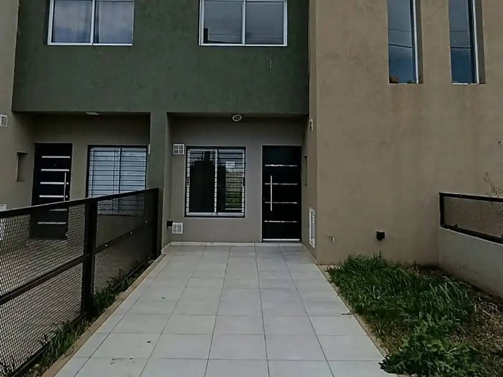 Foto de Alquiler | Departamento Dúplex | 2 Dormitorios | Cap. Bermúdez | Bo, imagen 2