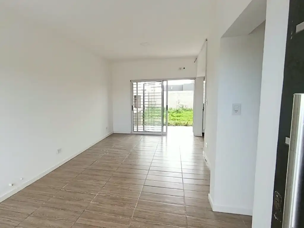 Foto de Alquiler | Departamento Dúplex | 2 Dormitorios | Cap. Bermúdez | Bo, imagen 1
