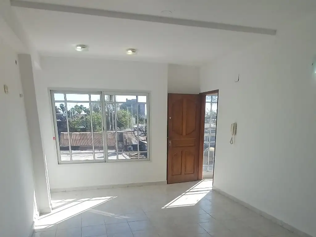 Foto de DEPARTAMENTO 2 AMBIENTES - ZONA CENTRO, PRESIDENTE ROQUE SÁENZ PEÑA, imagen 4