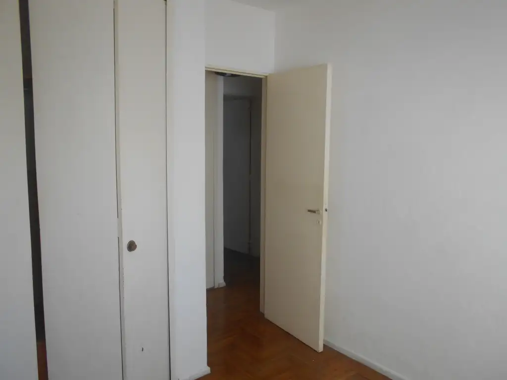 Foto de Alquiler departamento de 3 ambientes con Balcón y lavadero, imagen 1